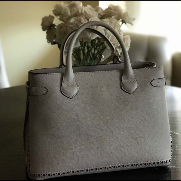 Burberry- Limestone Banner - Picture 4 of 4